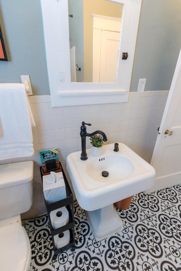 Historic Revival 2Br Midtown Memphis Free Parking Fast Wifi Free Parking Yes Pets Villa Luaran gambar